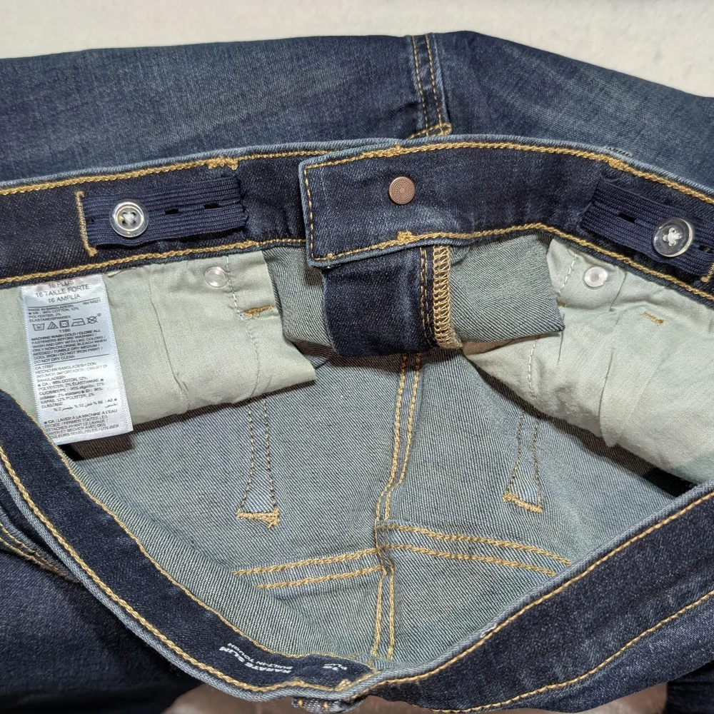 Old Navy Boys 16 Plus Karate Slim 360 Stretch Built-In Flex Jeans Dark Indigo